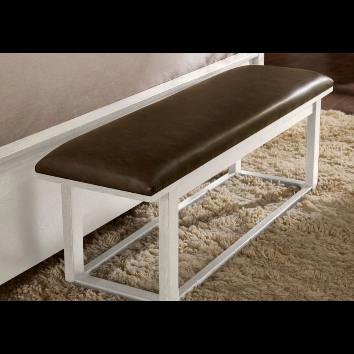 39a27e6571c8b330e2b704c512f84399 Lodge & Loft Upholstered Bench - Sedona Brown - 844-080Y - Image 1